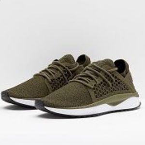 Pumas tsugi shoes